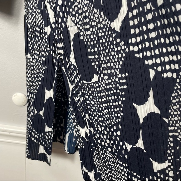 $148 Chicos Travelers Pleated Printed Duster Lightweight Jacket Navy Sz 0 4/6 - Picture 6 of 9